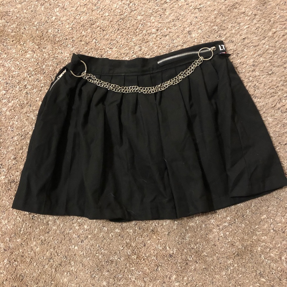 LTT Black Pleated Mini Skirt with Chain
